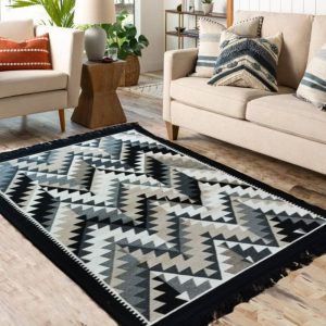 Covor tesut, cu doua fete, dimensiunea 140x215cm H24G
